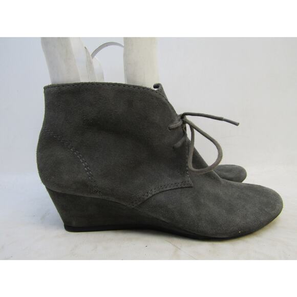 NINE WEST Womens Size 9 M Gray Leather Lace Up Wedge Ankle Fashion Boots Booties - Picture 3 of 11